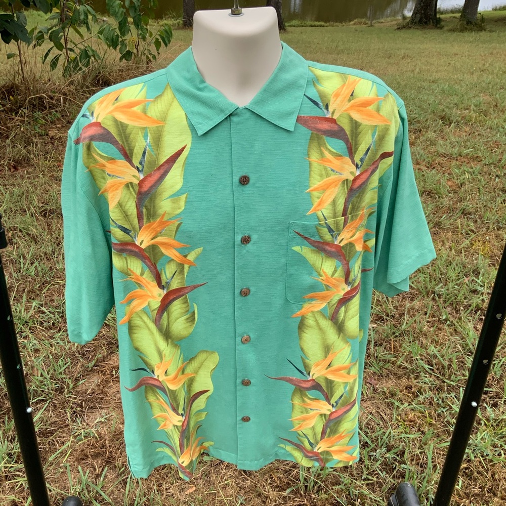 Vintage Tommy Bahama 100% Silk Mens Hawaiian Shirt Sz M  POP OF COLOR